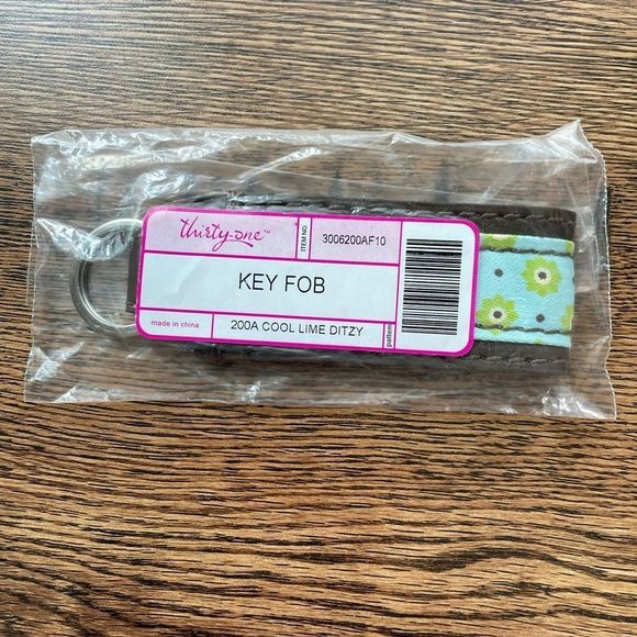 Thirty one Key Fobs. 1st One is Cool Lime Ditzy. 2nd One is Newport Stripe. NWT - Picture 2 of 5